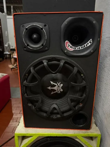 Caixa com sub Rex de 12" 400rms