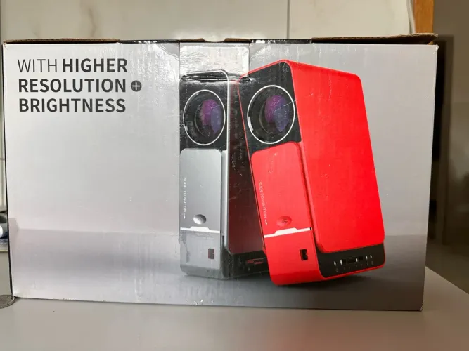 hd multimedia projector with higher resolution brightness