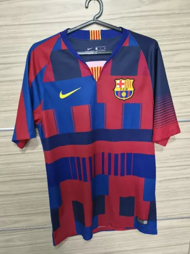 Camisa Barcelona x Nike 20 anos.