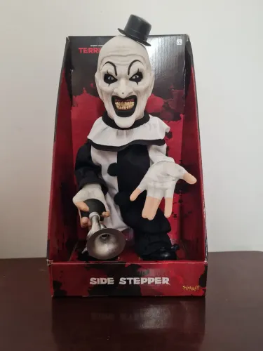 BONECO SIDE STEPPER ACTION FIGURE ART TERRIFIER, NOVO, IMPORTADO