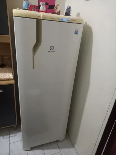 Vende-se geladeira Electrolux 