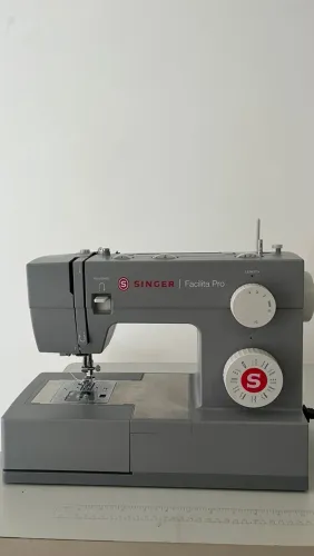 Máquina Domestica Facilita Pro 4423 Singer