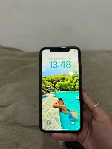 iPhone 11 64gb 900$