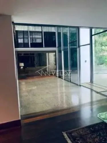 Apartamento - Padrão / Residencial / Lagoa