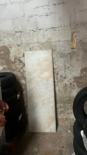 PEDRA DE MÁRMORE <br>Comprimento 1,48