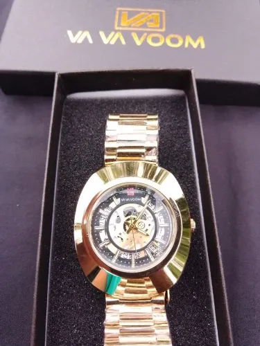 Relógio luxo dourado feminino (lançamento)