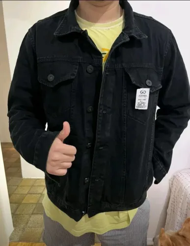 Jaqueta jeans na cor Preto Chumbo Tam M (NOVA NUNCA USADA)