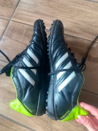CHUTEIRA ADIDAS 41 !PRATICAMENTE NOVA!!