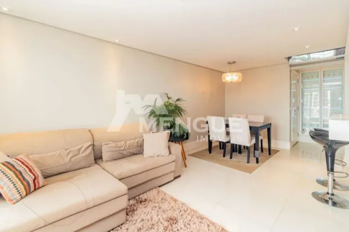 Apartamento com 2 quartos e 73m² à venda em Jardim Lindóia, Porto Alegre.