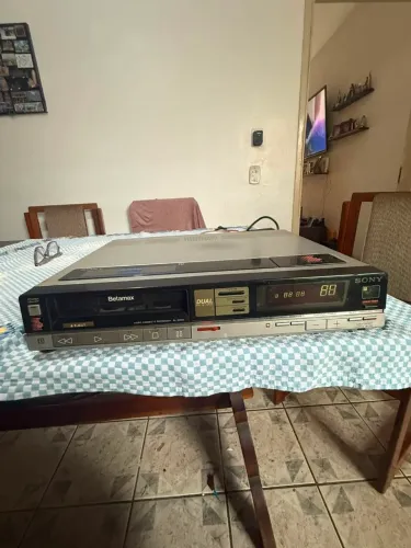 Vídeo Cassete Sony Betamax SL-30MD