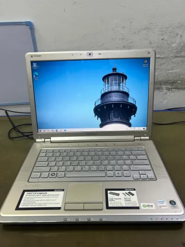 Notebook Sony Vaio Dourado