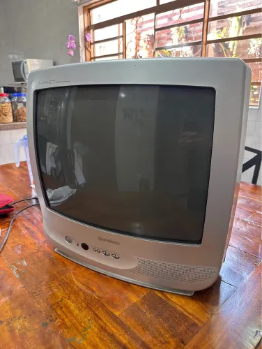 TV Monitor Gradiente GBT-2010 20" - Tubo (CRT) - Funcionando 100%!
