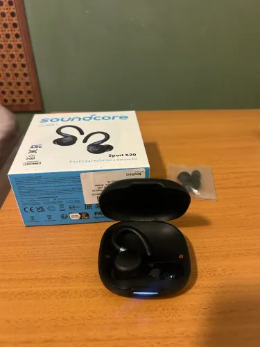 Soundcore Sport X20 - estojo original + fone esquerdo. Falta o lado direito.