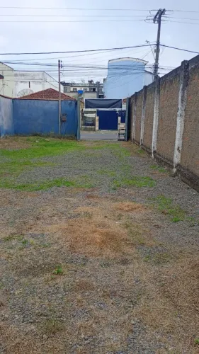 Terreno ótimo p/ empresa de paisagismo ou estética automotiva