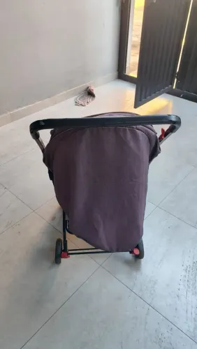 Carrinho de bebê cosco