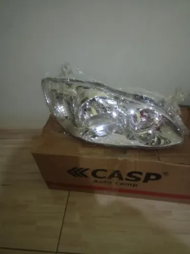 Vendo par de farol do Corolla Bred Pitt novos na caixa