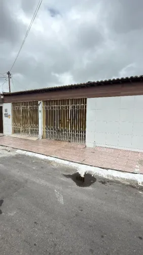 Alugo casa no conjunto Bugio