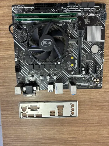 Kit h510 i3 10100 e 16gb ram