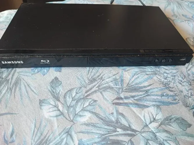 Blu-Ray Player Samsung BD-E5300 Full HD 1080p + Controle Remoto (Desapego)
