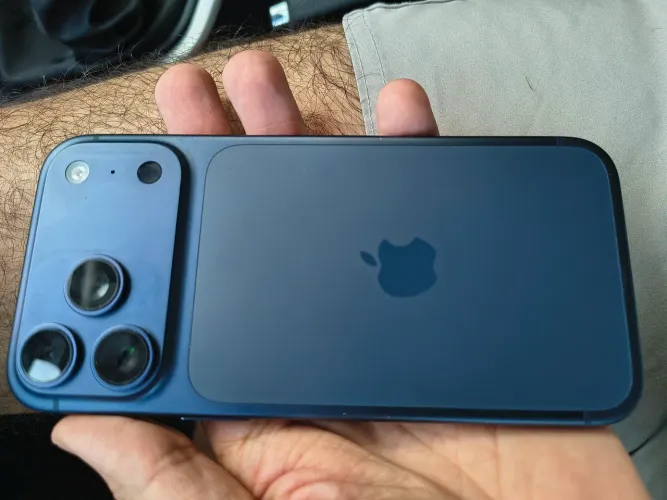 Vendo ou negócio iPhone 17 pro Max 256gb