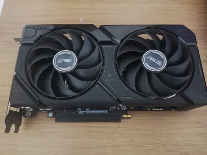 RX 7600 OC ASUS DUAL 8GB
