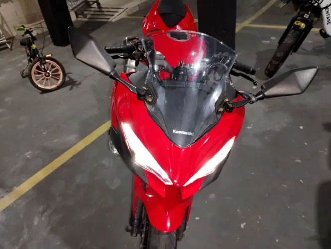 Moto sem detalhes