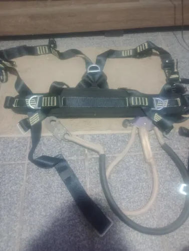 Cinto paraquedista com talabarte