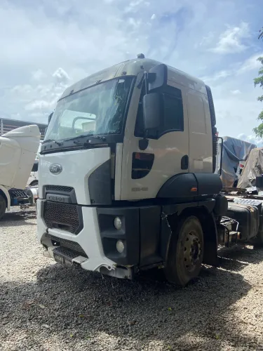 Cabine Ford Cargo 2842 automática