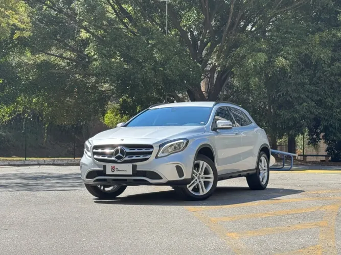 Mercedes-Benz GLA 200 Adv. 1.6/1.6 TB 16V Flex Aut. 2019
