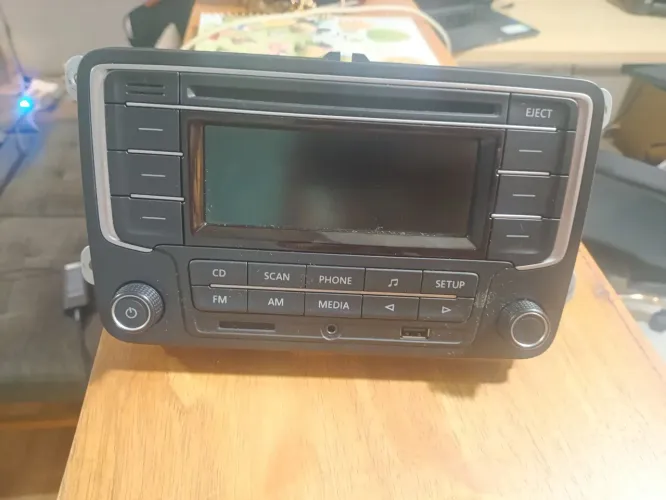 Rádio original Volkswagen retirado de Voyage 2020+