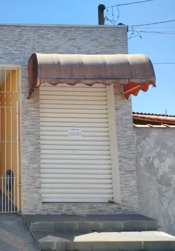 Salão Comercial para Locação em Poá, Jardim Pereta, 1 banheiro
