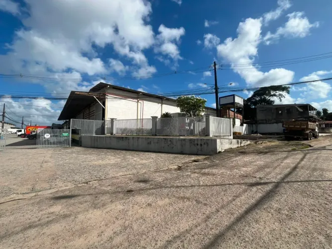 Galpão para aluguel possui 300 metros quadrados em Jardim Veneza - João Pessoa - PB