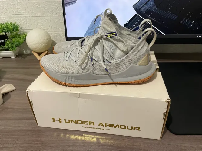 Tênis Under Armour Curry 5