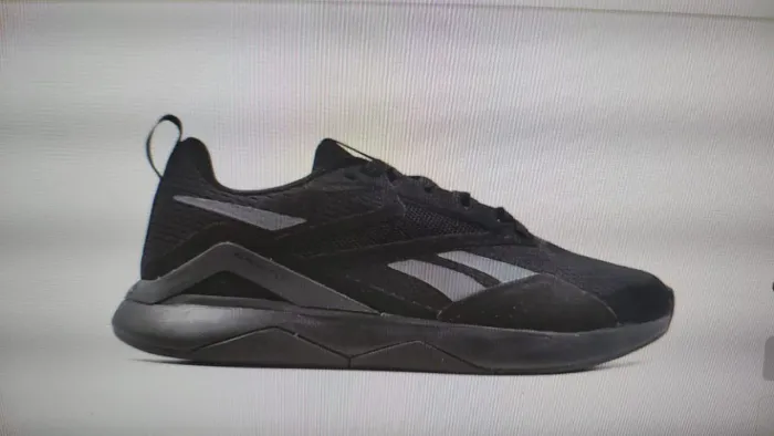 Tênis Reebok TR V2