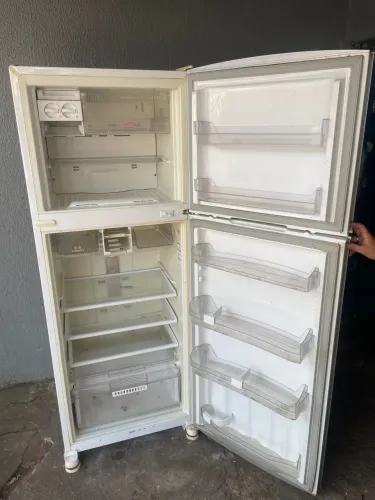 Geladeira brastemp frost free, duplex 450 litros, completa e funcionando tudo. ENTREGO