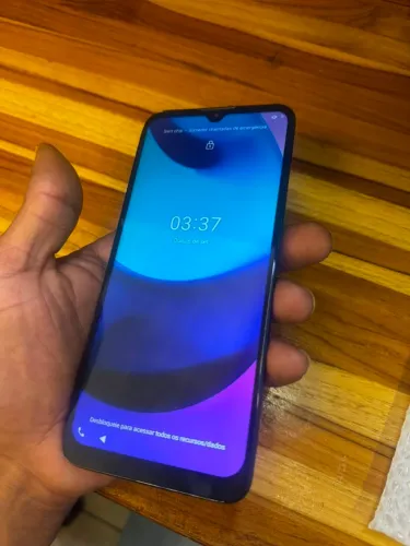 Motorola Moto E20 com Biometria Digital
