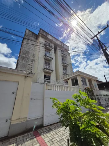 Vendo apartamento no Antônio Bezerra 