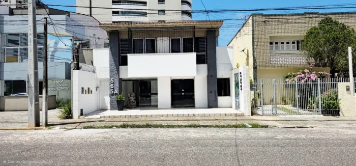 Alugo excelente imóvel comercial em Petrópolis