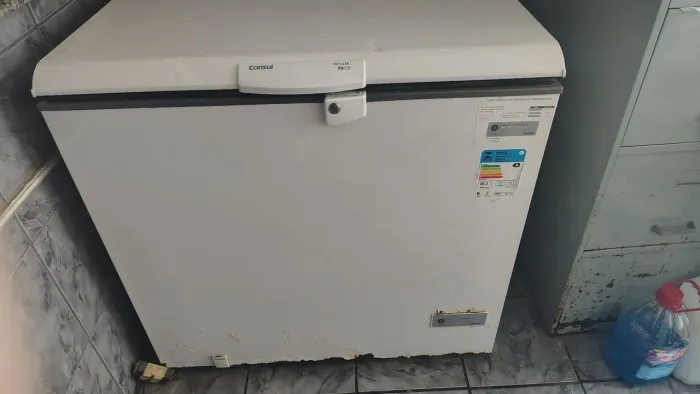 Vendo freezer Consul 311 litros