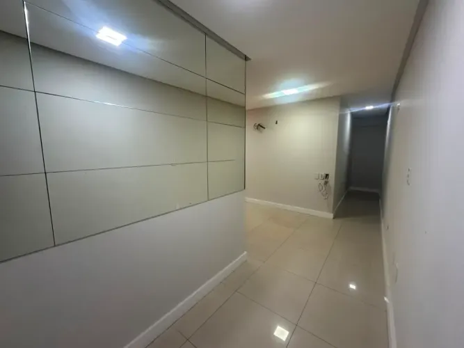 INFINITY CORPORATE - 66 M²