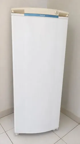 Geladeira Consul Branca 220V - Funcionando Perfeitamente!