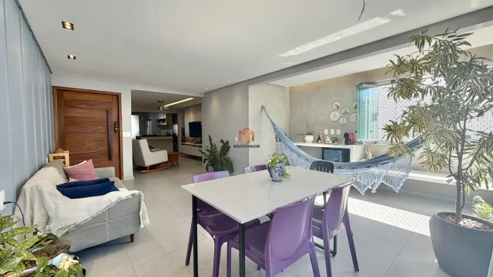 Belíssimo Apartamento reformado em Setúbal com 132m2 , 3 Quartos / 1 Suite REF: 6794