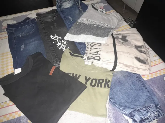 Lotinho de roupas masculino