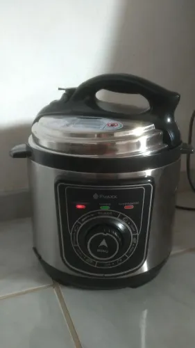 Vende-se panela elétrica 