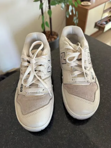 Tênis New Balance 550 branco 34/35 Novo