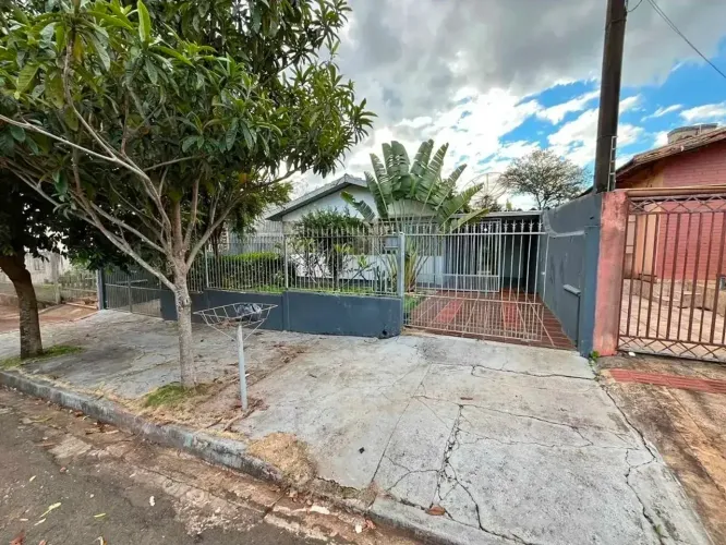 Vendo casa - Maringá-PR