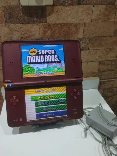 NINTENDO DSI XL (desbloqueado)