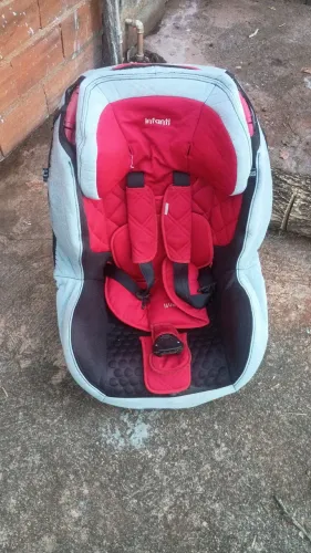 Cadeirinha pra criança 