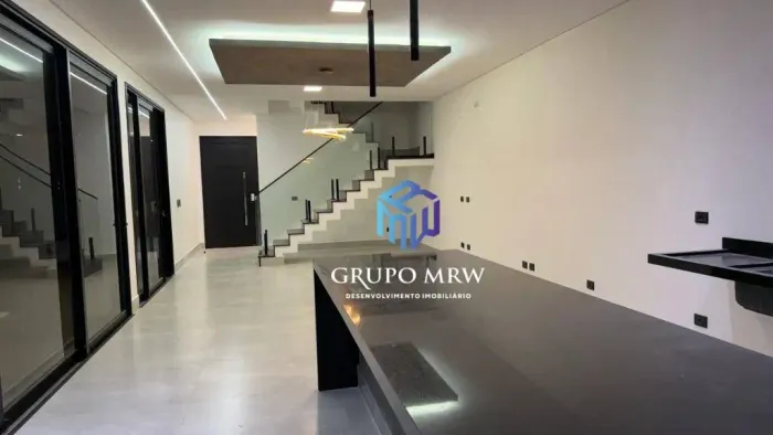 Casa com 4 dormitórios à venda, 267 m² por R$ 1.690.000 - Condomínio Villa Verona - Soroca