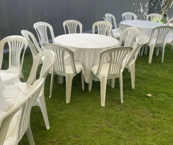 Aluguel de jogos de jogos de mesas e toalhas pra Jardim Tropical e adjacências sem frete